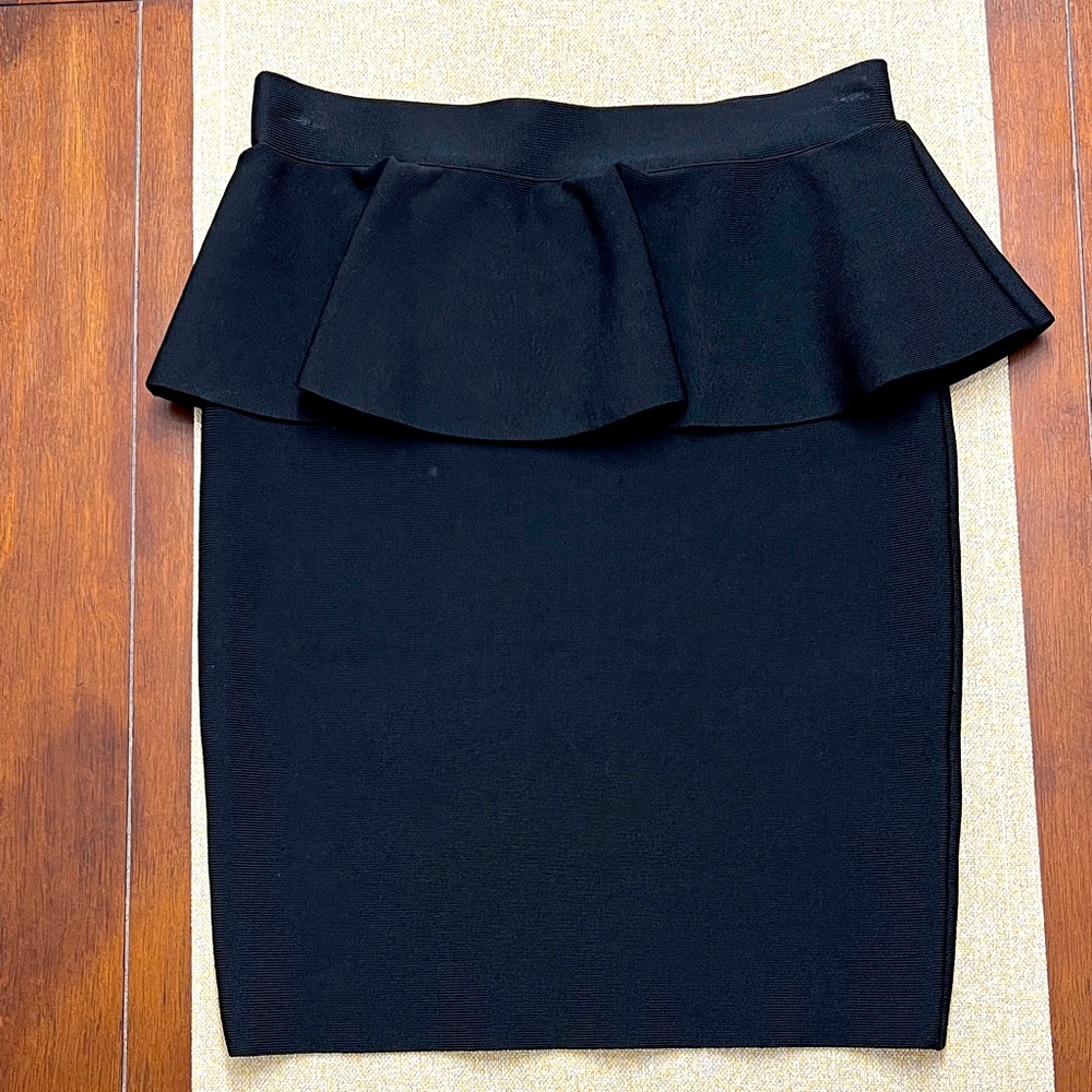 ❤️ BCBGMaxAzria Black Peplum Skirt